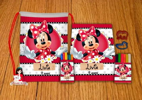 Kit Passatempo Personalizado na Mochila Minnie Vermelha