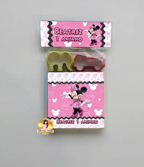 Massinha na Lapela com Forminhas Minnie Rosa