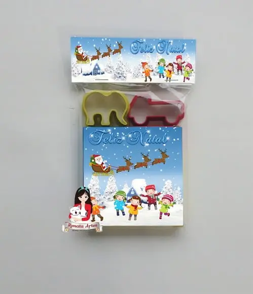 Massinha na Lapela com Forminhas Natal