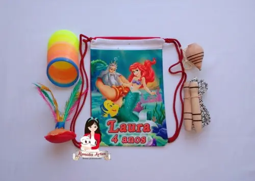 Mochila Boa Infância Tema Ariel e Tritão