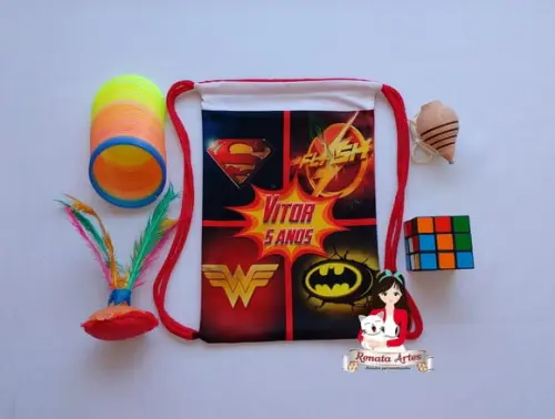 Mochila Brinquedos Retrô Tema Liga da Justiça