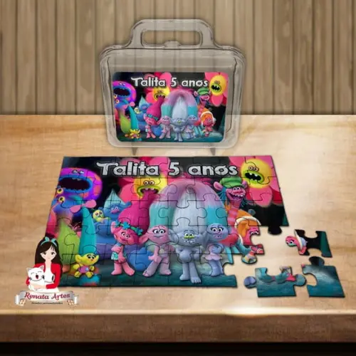 Quebra Cabeça Personalizado na Maleta Trolls