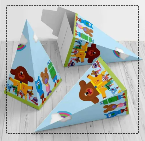 Caixa Piramide Hey Duggee - 1606 Arquivo Digital