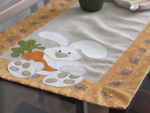 Caminho de Mesa Coelho e Cenoura