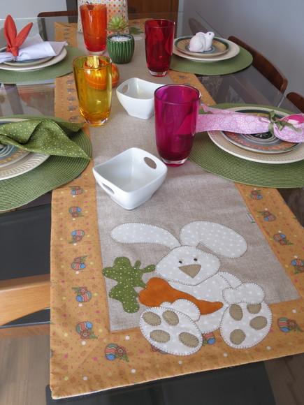Caminho de Mesa Coelho e Cenoura