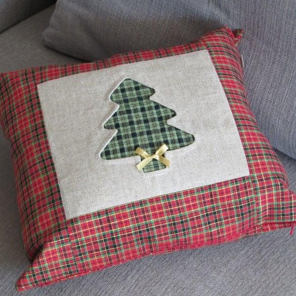 Capa Almofada Xadrez Natal e Linho Pinheiro