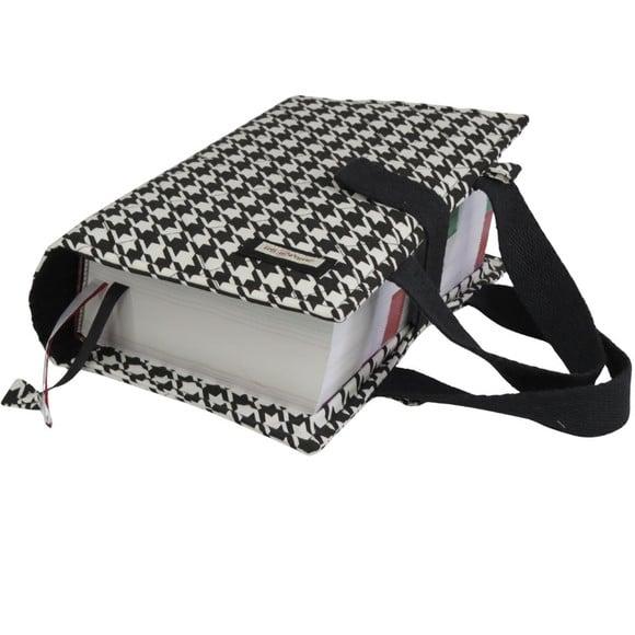 Capa Vade Mecum Brim Leve P&b Quiltado com Alça Mão