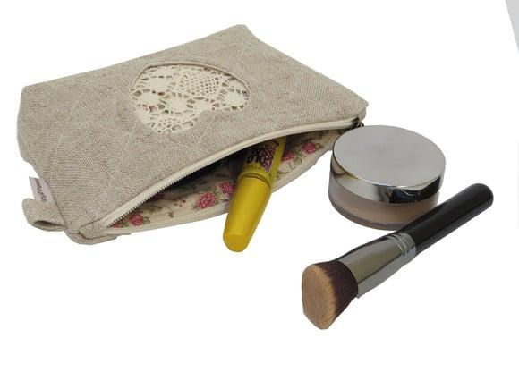 Necessaire em Linho Coração