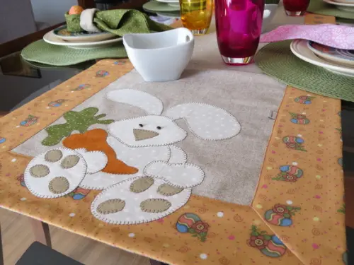 Caminho de Mesa Coelho e Cenoura