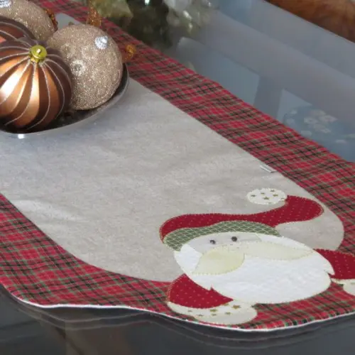Caminho de Mesa Papai Noel Moderno