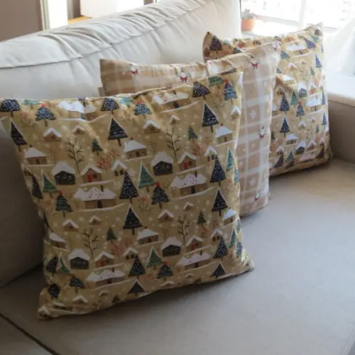 Capa Almofada Natal Xadrez e Pinheiro Bege e Preto Kit2
