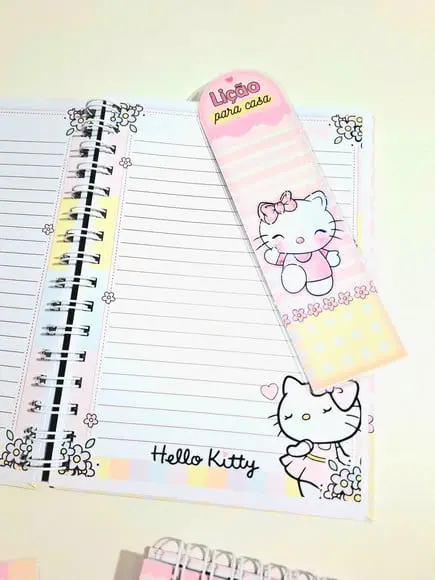 Caderno Hello Kitty com Bloquinho de Anotações - Papelaria