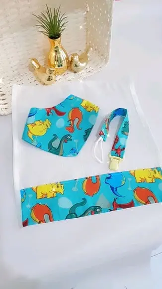 Kit de Babador com Fraldinha de Boca Pronta Entrega!!