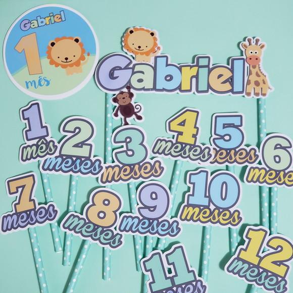 Kit Completo Mesversário Bebê com Topos de Bolo e Adesivos