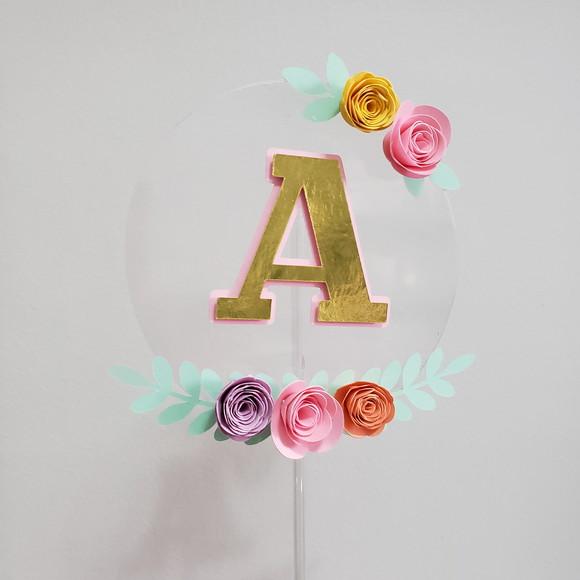 Topo de Bolo Flutuante Circular Metálico com Flores em Papel