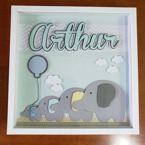 Enfeite para Porta de Maternidade Quadrinho Família Elefante