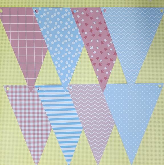 Kit com 8 Bandeirinhas em Papel Decoração de Chá Revelação