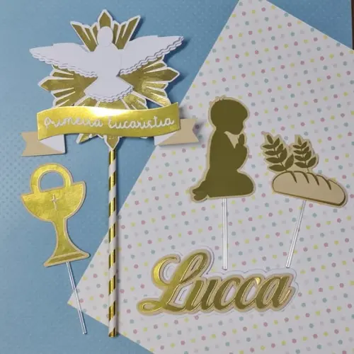Topo de Bolo Primeira Eucaristia Dourado Camadas de Papel