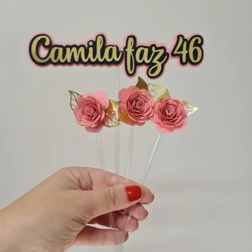 Topo De Bolo Com Nome Dourado E Flores Em Papel