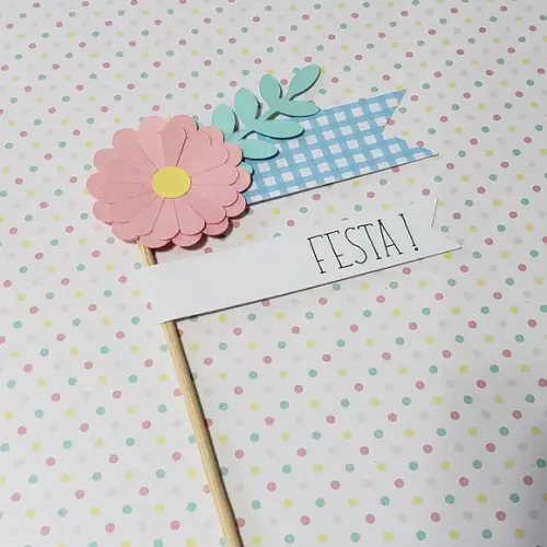 Topo De Bolo Bandeirinhas E Flor Festa Clean E Minimalista