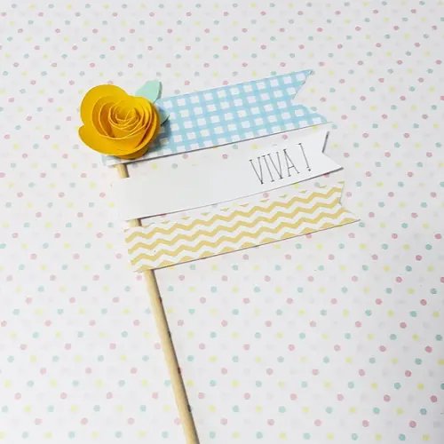 Topo De Bolo Bandeirinhas E Flor Festa Clean E Minimalista
