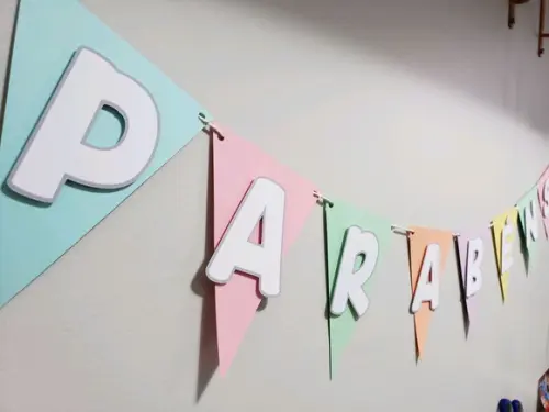 Bandeirinhas Parabéns para Mesversário em Papel Tons Pastel