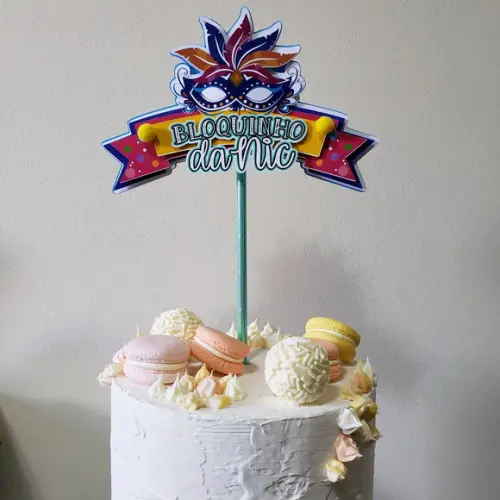 Topo de Bolo em camadas de papel Carnaval