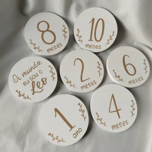 Kit Mesversário Placas em Pinus Pintadas