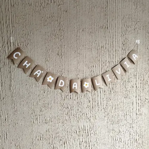 Varal de Bandeirinha em Papel Kraft