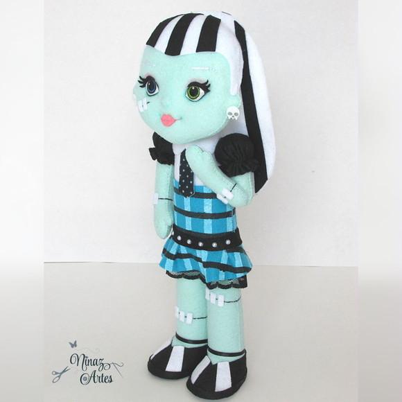 Boneca Frankie Stein - Tema Monster High