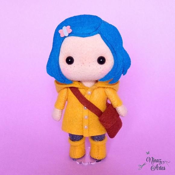 Boneca Mini Coraline - Coleção Trevosos