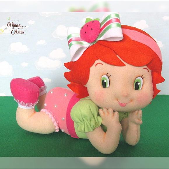 Boneca Moranguinho Baby Deitada