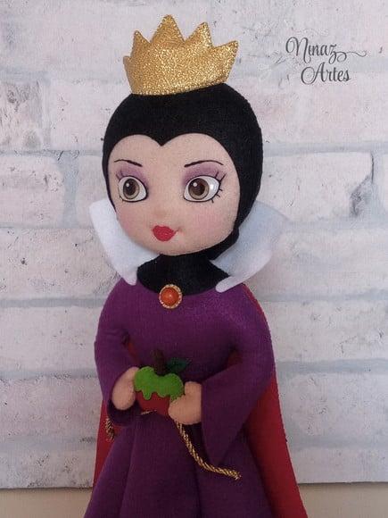 Boneca Rainha Malvada - Madrasta - Tema Vilãs