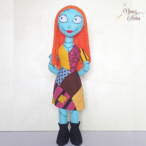 Boneca Sally Skellington - Tema o Estranho Mundo de Jack