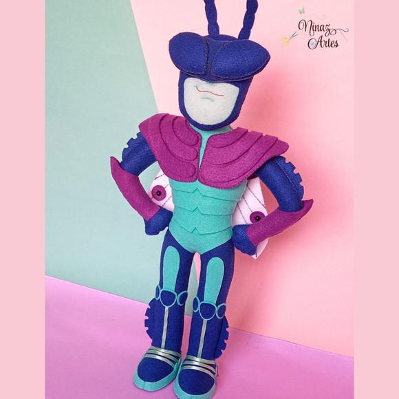 Boneco Inseto Dax - Tema o Mundo de Mia