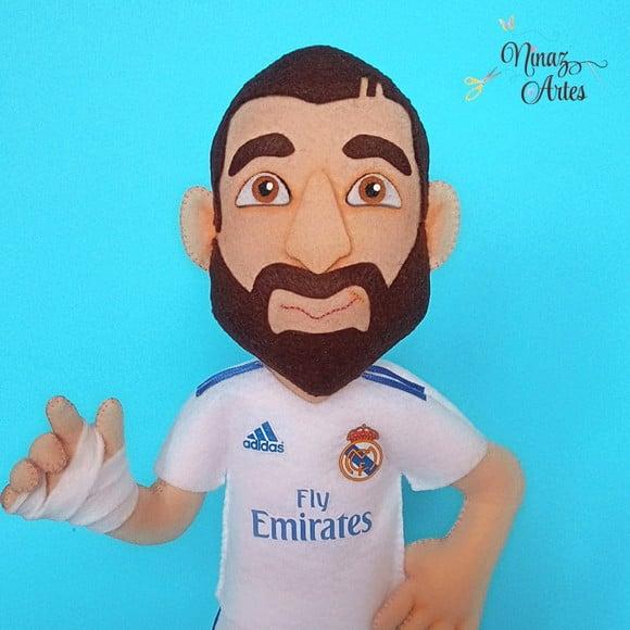 Boneco Karim Benzema - Jogador de Futebol