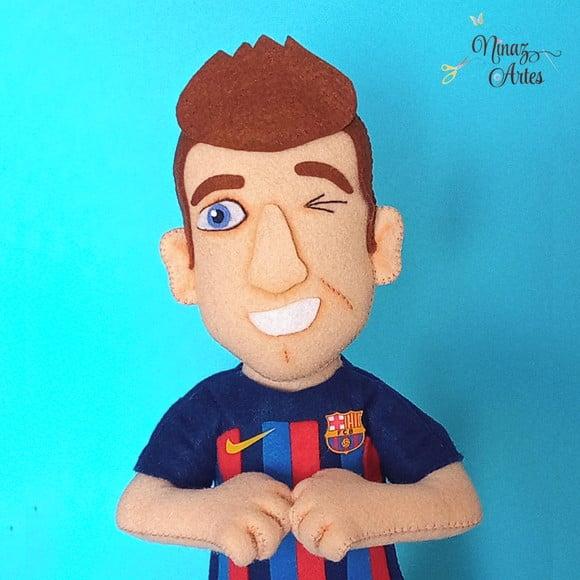 Boneco Robert Lewandowski - Jogador de Futebol