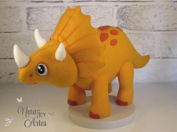 Boneco Triceratops - Tema Dinossauros