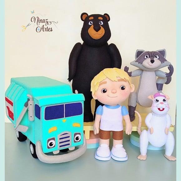 Kit com 5 Bonecos Decorativos- Tema Zé Coleta/ Trash Truch