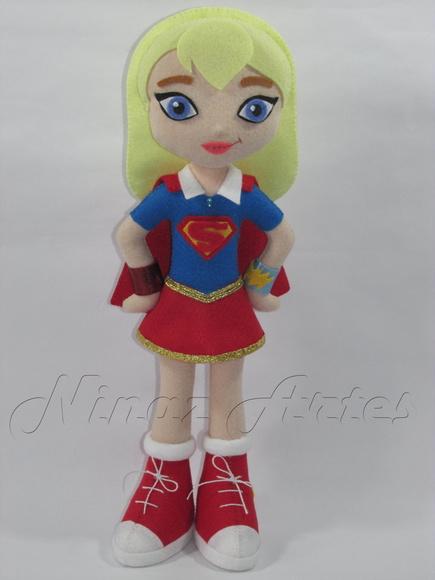 Kit Super Heroinas - Batgirl, Supergirl e Mulher Maravilha