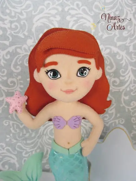 Boneca Ariel - Tema Princesa Sereia - Fundo do Mar