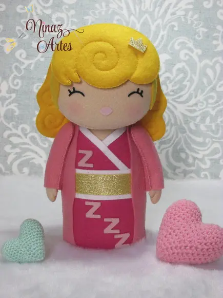 Boneca Aurora Kokeshi - Princesas - Tema Oriental