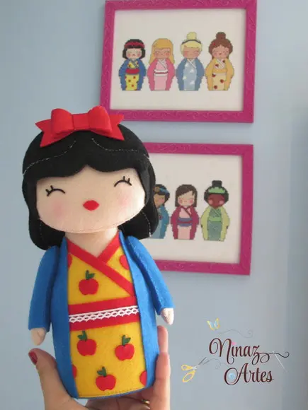 Boneca Branca de Neve Kokeshi - Princesas - Tema Oriental