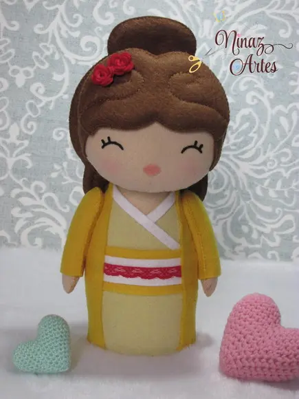 Boneca Bela Kokeshi - Princesas - Oriental em Feltro