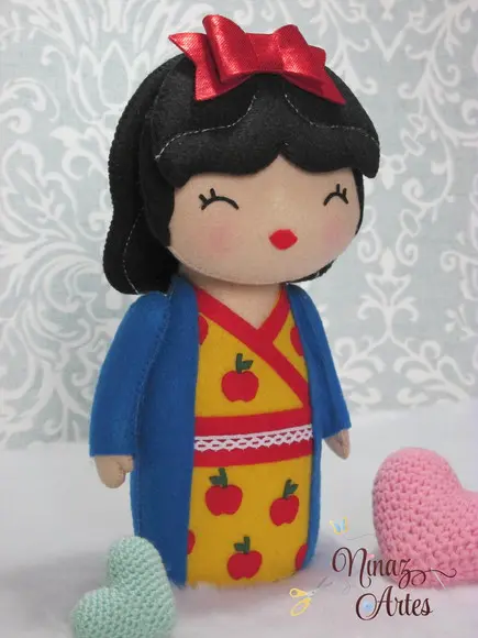 Boneca Branca de Neve Kokeshi - Princesas - Tema Oriental