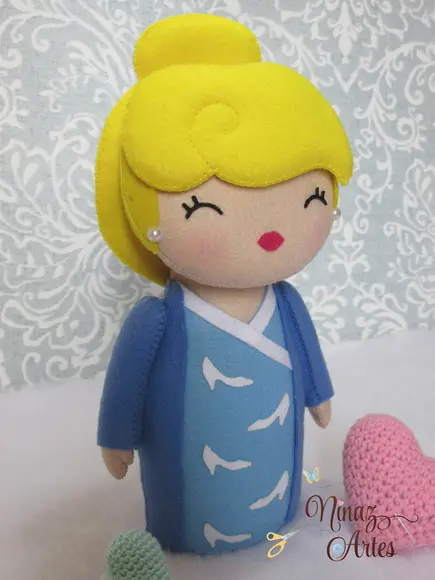 Boneca Cinderela Kokeshi - Princesas - Tema Oriental