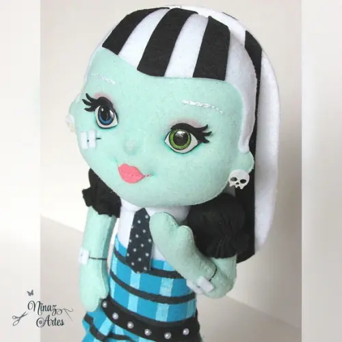 Boneca Frankie Stein - Tema Monster High
