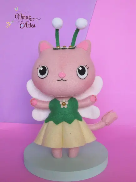 Boneca Kitty Fada - Tema a Casa Mágica da Gabby