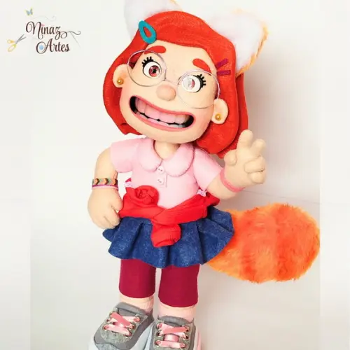 Boneca Mei Lee - Tema Red Crescer É Uma Fera