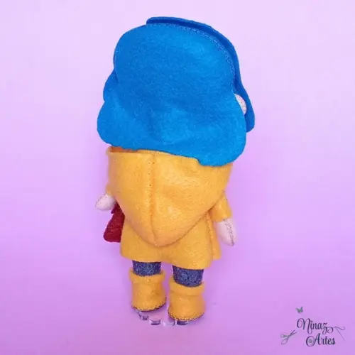 Boneca Mini Coraline - Coleção Trevosos